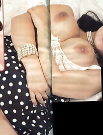 Remarkable asian GF in her solo play